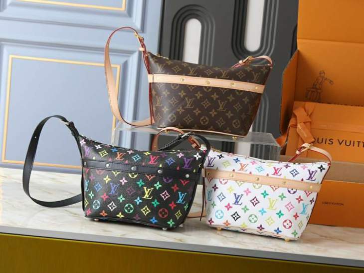 Picture of Louis Vuitton Handbags _SKUfw220371871fw